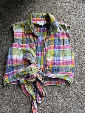 Guess  Plaid Tie-Front Crop Top - Multicolor